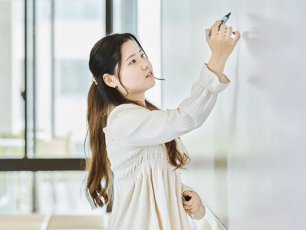 人は育てられて人間になっていく