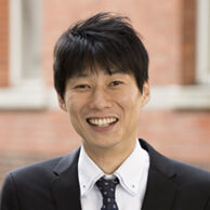 戸次 顕彰