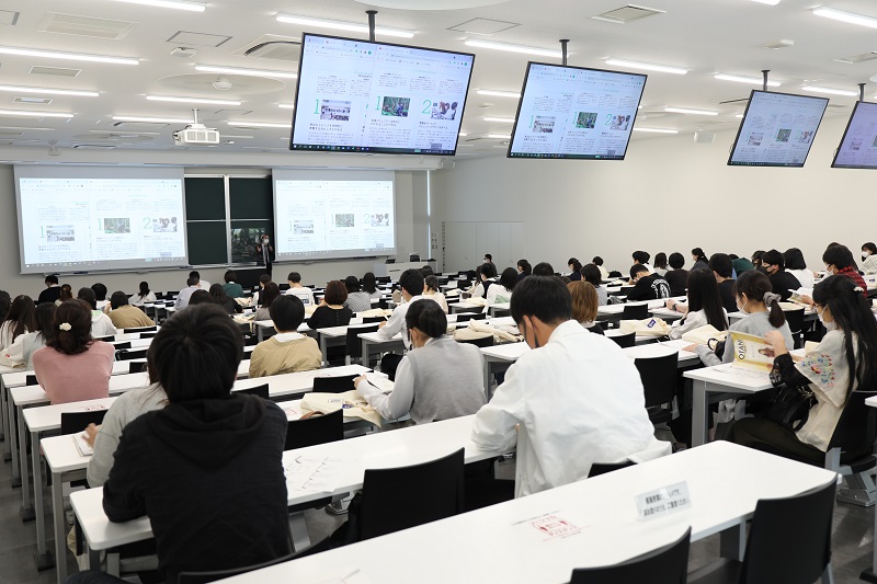 情報メディアコース(※)紹介の様子