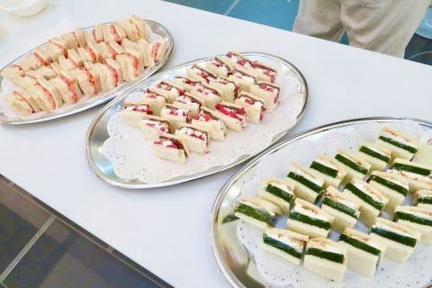 左からOTNサンド、いちご大福サンド、抹茶きなこもちサンド