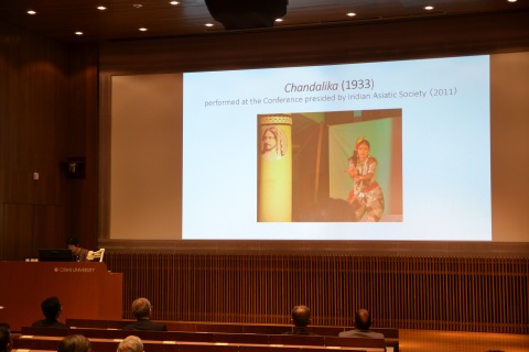 Prof. Dr. Eiko Ohiraによる発表の様子