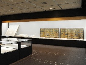 大谷大学博物館内