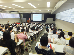 村山入学センター長による大学紹介