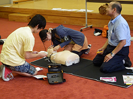 ＡＥＤ（自動体外式除細動器）の取扱い講習