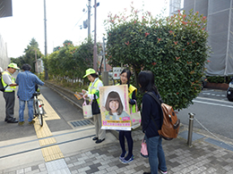 交通事故防止啓発活動の様子