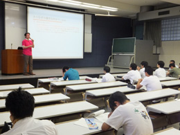 自己推薦・公募制推薦入試対策講義の様子