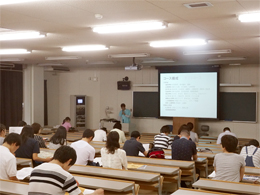 大学説明会の様子