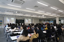 教育学部模擬授業の様子