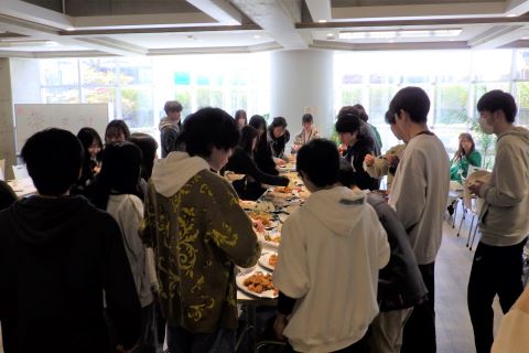 茶話会の様子