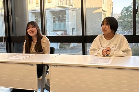 インタビューの様子（左：菅原さん、右：小畠さん）