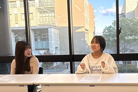 インタビューの様子（左：菅原さん、右：小畠さん）