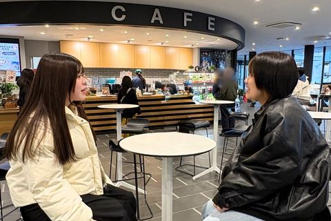 インタビューの様子（左：菅原さん、右：小畠さん）